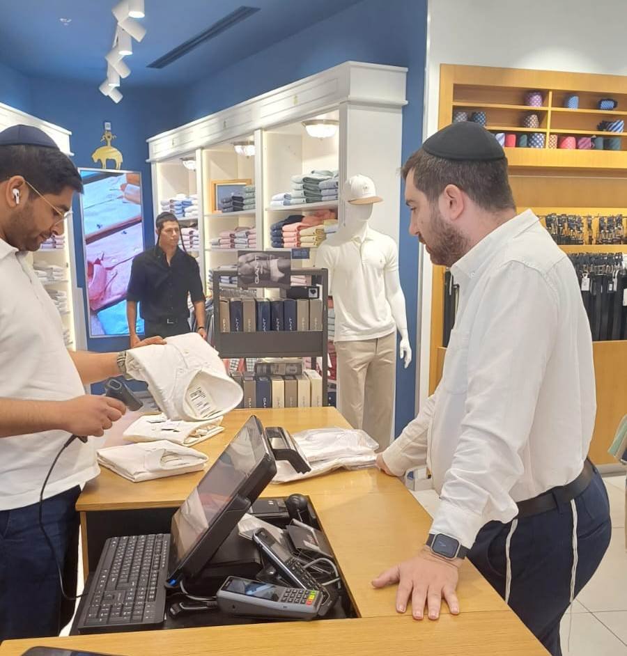 באדיבות המצלם