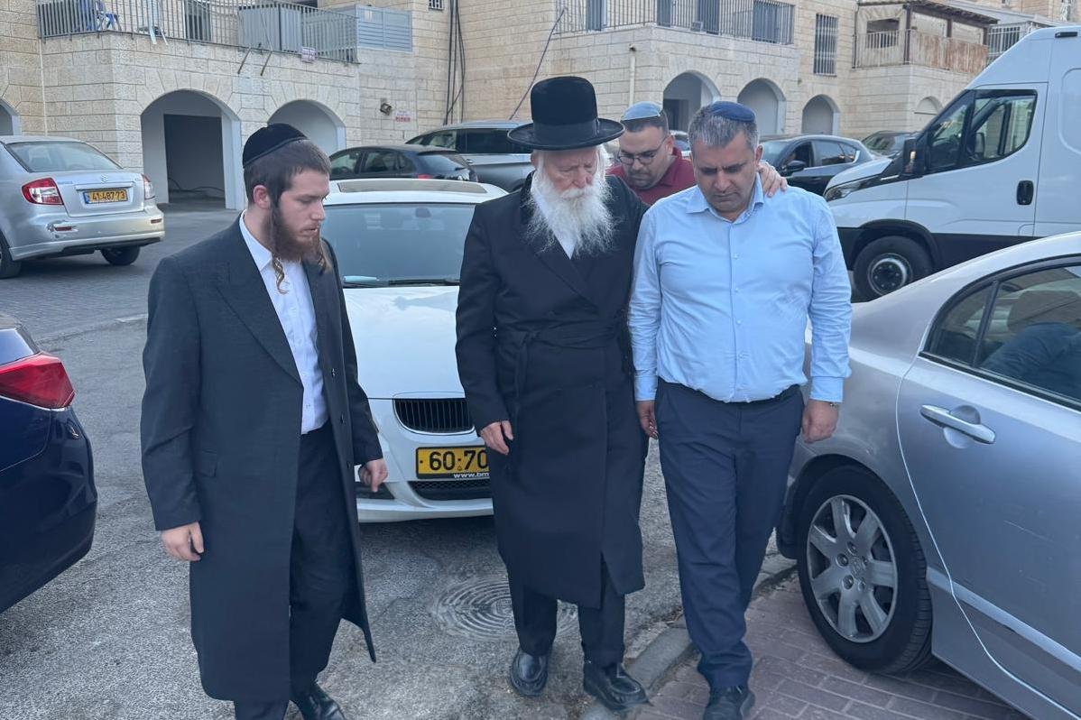 באדיבות המצלם