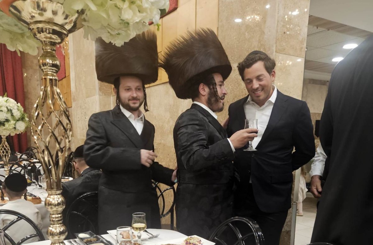 באדיבות המצלם