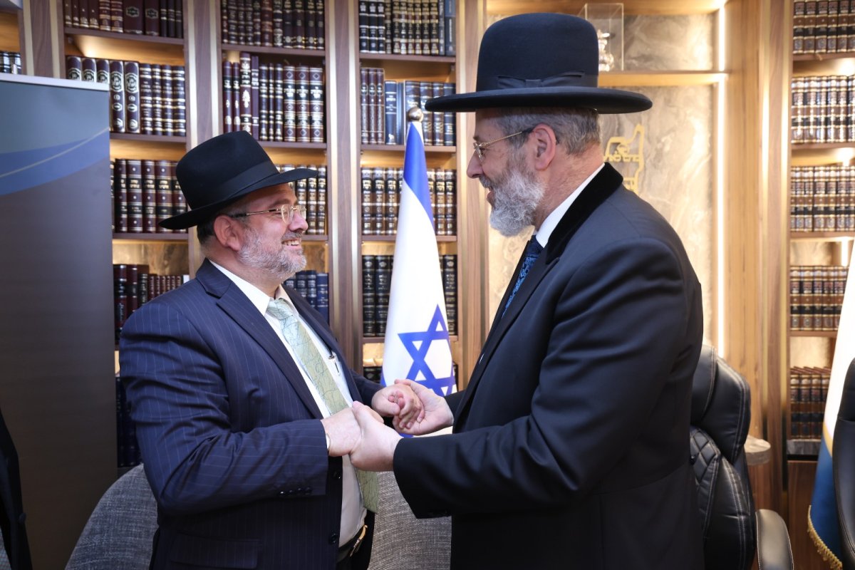 באדיבות המצלם