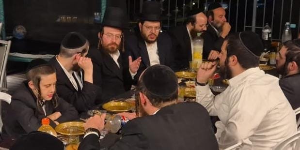 באדיבות המצלם