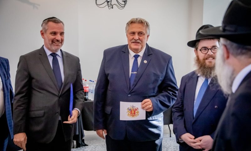 80 לגירוש יהודי מישקולץ: החיים היהודיים מתעוררים בעיירה בּוֹדְרוֹגְקֶרֶסְטוּר