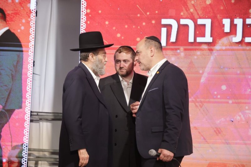 יחצ