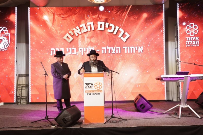 יחצ