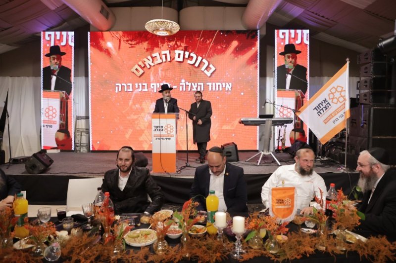 יחצ
