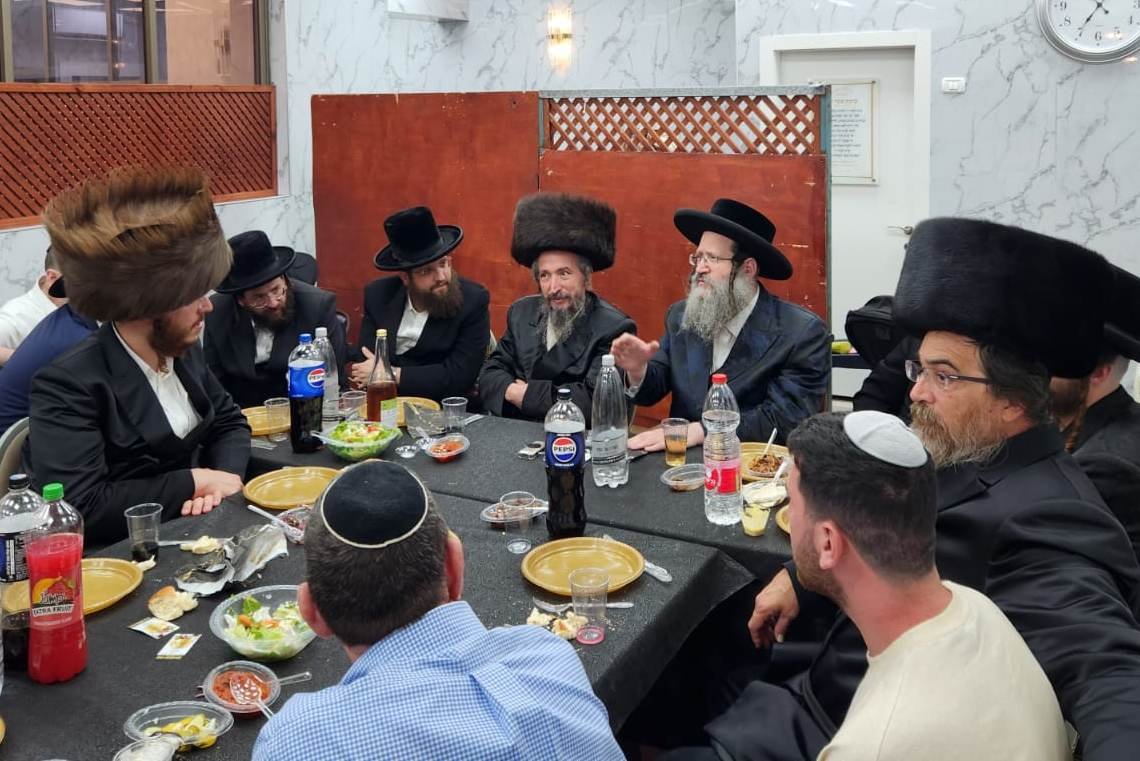 באדיבות המצלם