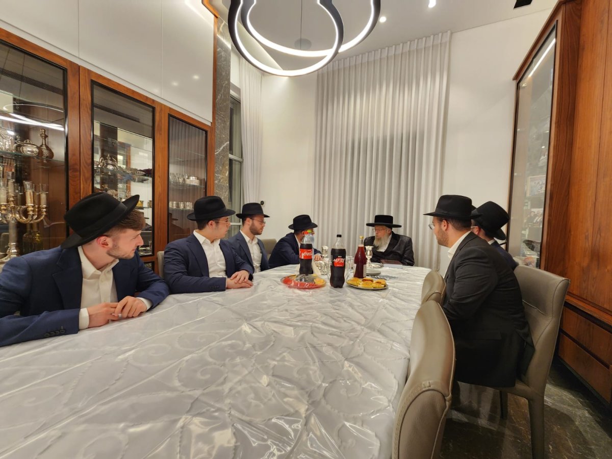 באדיבות המצלם