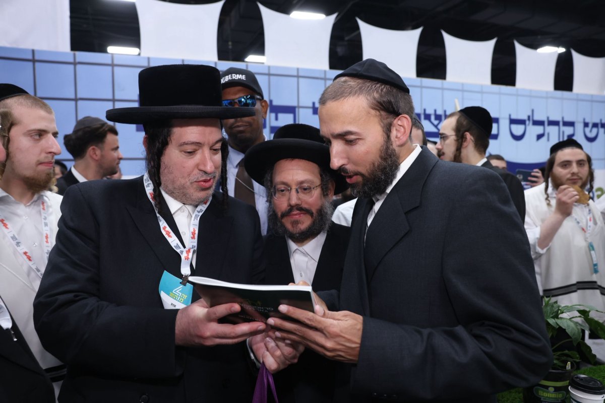 באדיבות המצלם