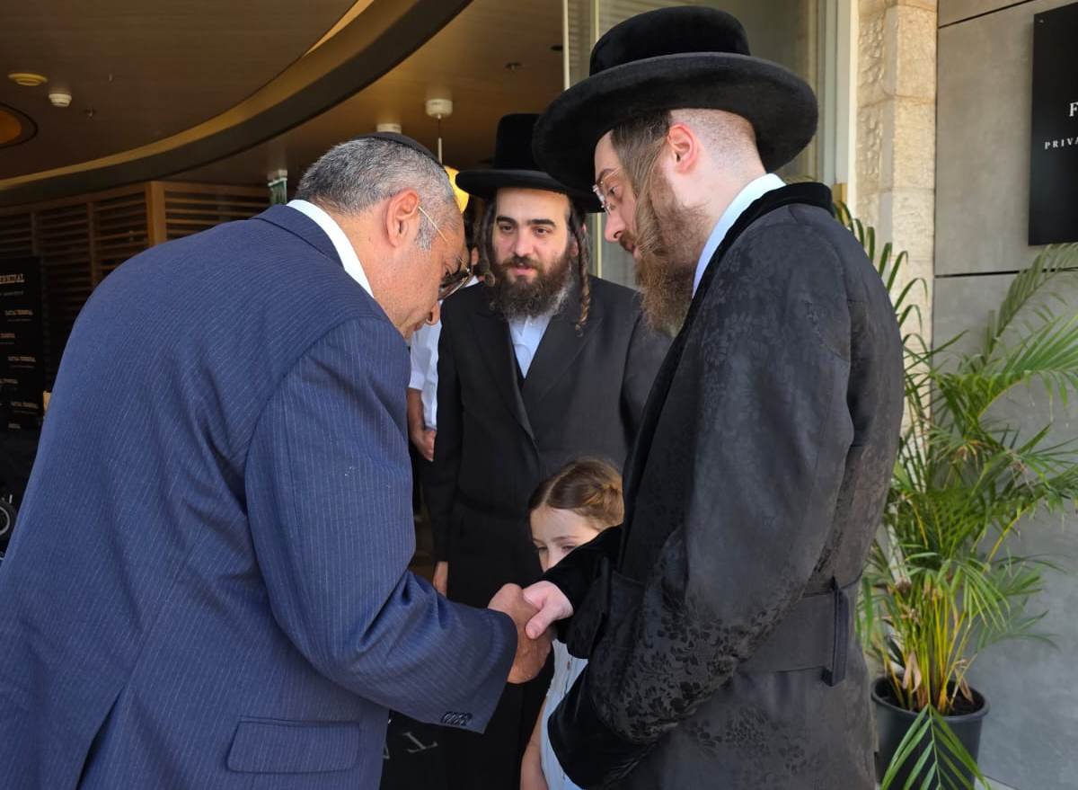 באדיבות המצלם