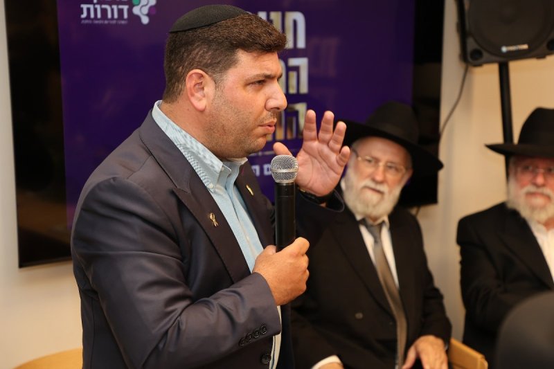 נועם אליהו