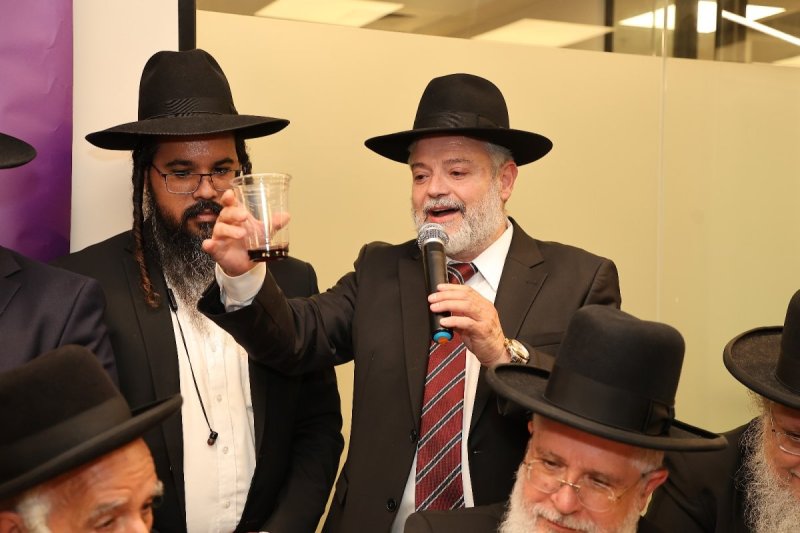 נועם אליהו