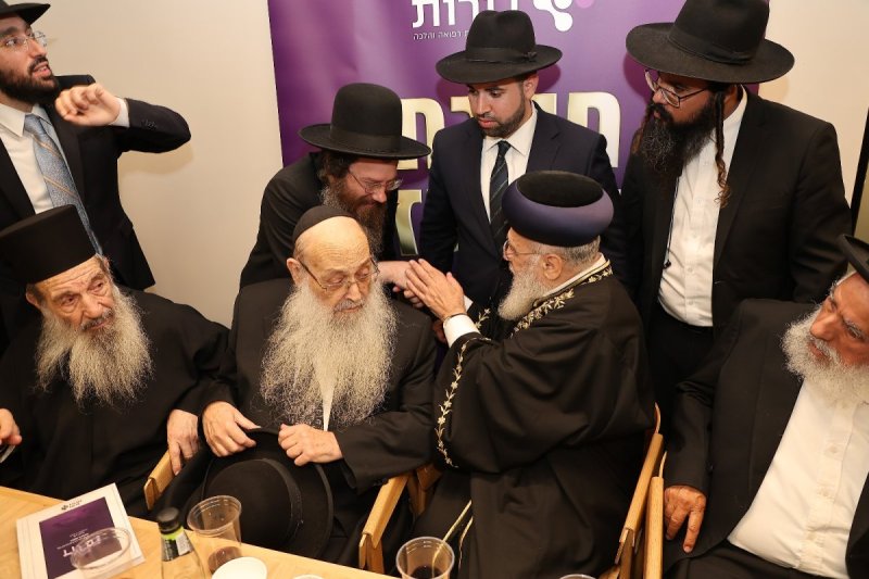 נועם אליהו