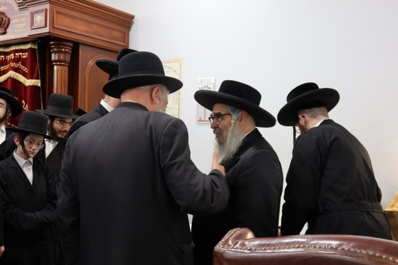 באדיבות המצלם