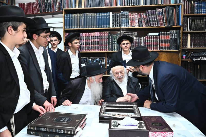 שוקי לרר