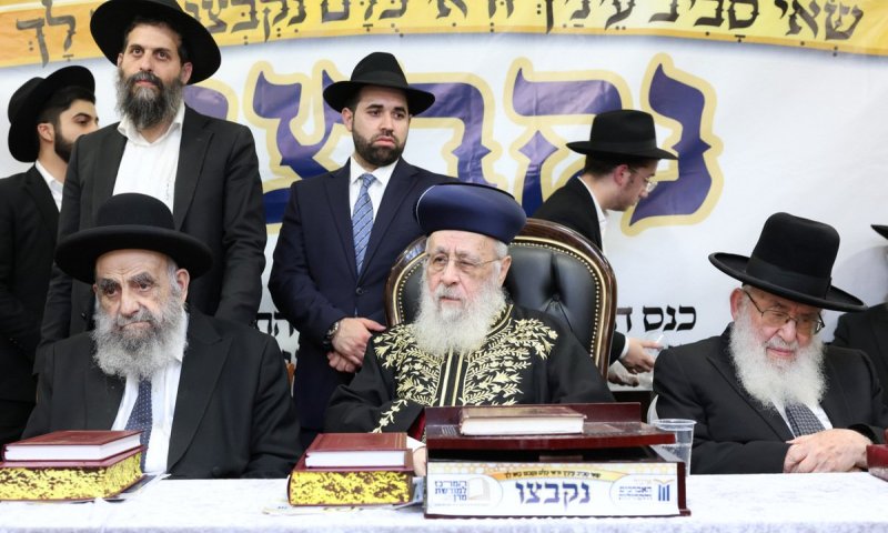 בני התורה התכנסו בראשות הראש"ל: "מרן נפטר מצער גזירת הגיוס"