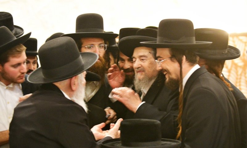 אחרי שמונים שנה: עמוד ההוראה נפגש עם פאר הדור ובירך 'שהחיינו'