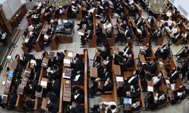 ב'לדרמן' התכנסו לזעוק ולהתחנן על גילוי השכינה | צפו בתיעוד