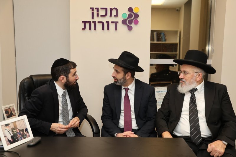 נועם אליהו