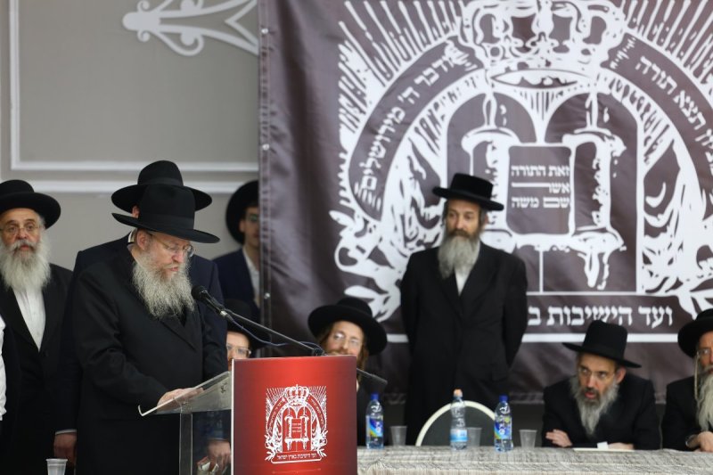 שוקי לרר, דניאל נפוסי, דוד מנדלסון