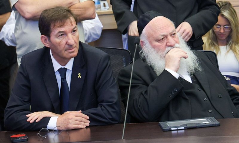 ועדת הכנסת דנה בהדחת אדלשטיין - ביסמוט ימונה לראשות ועדת חוץ וביטחון