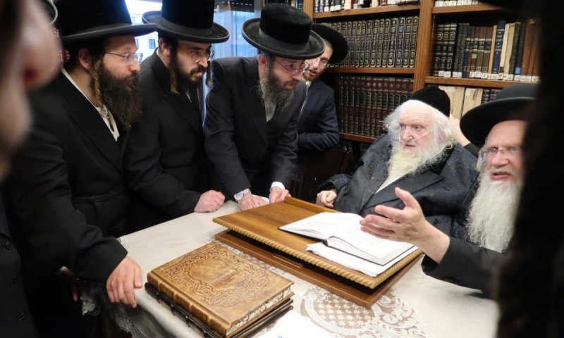 תלמידי&nbsp;בני חו"ל מישיבת "מטה ראובן" נבחנו אצל גדולי ישראל