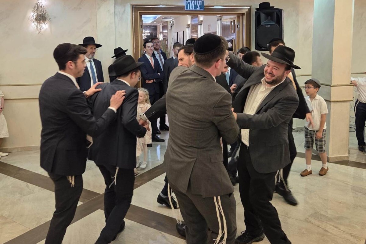 באדיבות המצלם