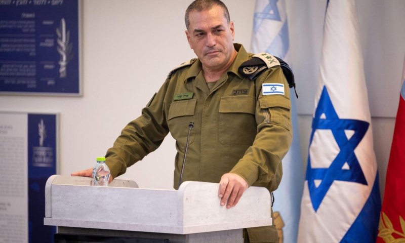 סטרוק לעגה לרמטכ"ל, שהרים את קולו: "תביאו מישהו אחר!"