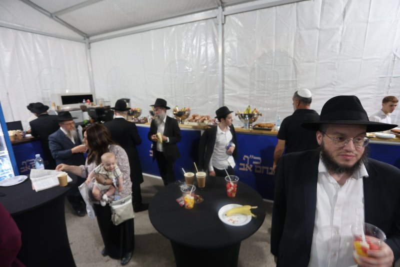 מרדכי לובעצקי
