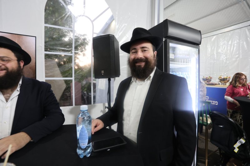 מרדכי לובעצקי