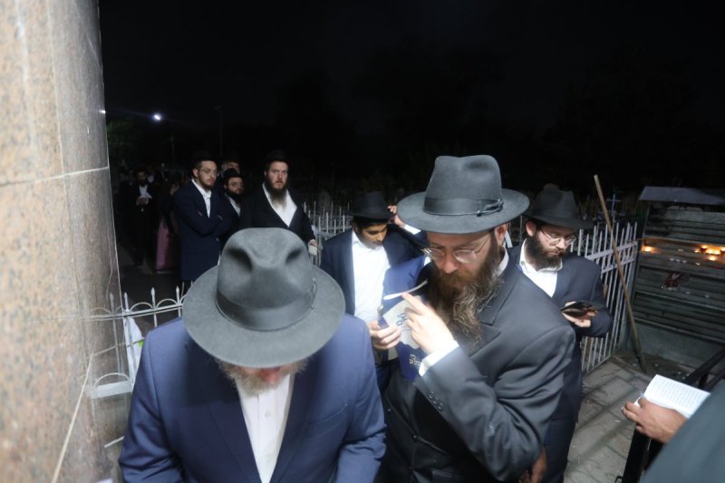 מרדכי לובעצקי