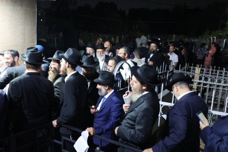 מרדכי לובעצקי