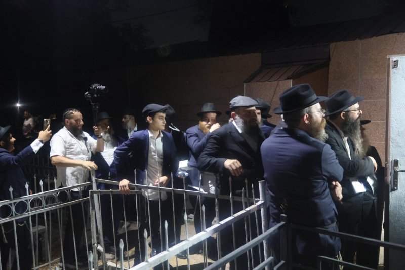 מרדכי לובעצקי