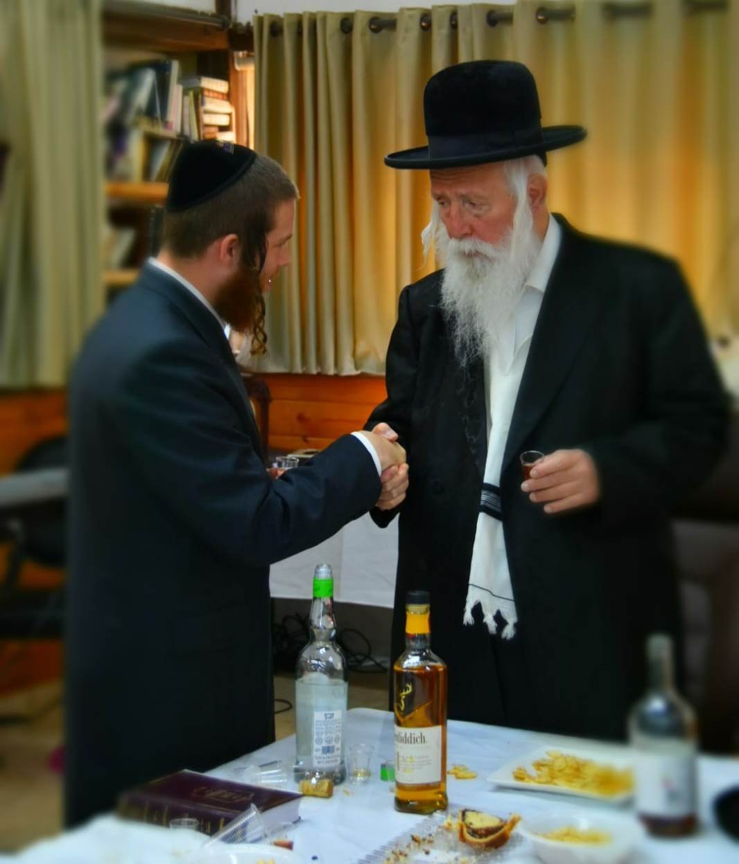 באדיבות המצלם