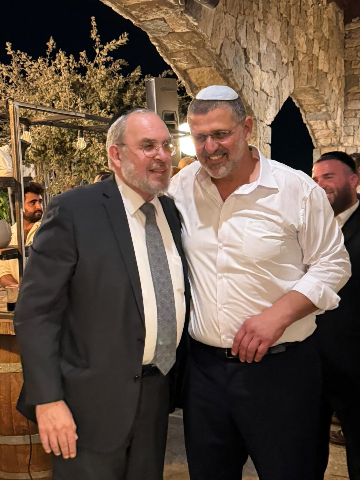 באדיבות המצלם