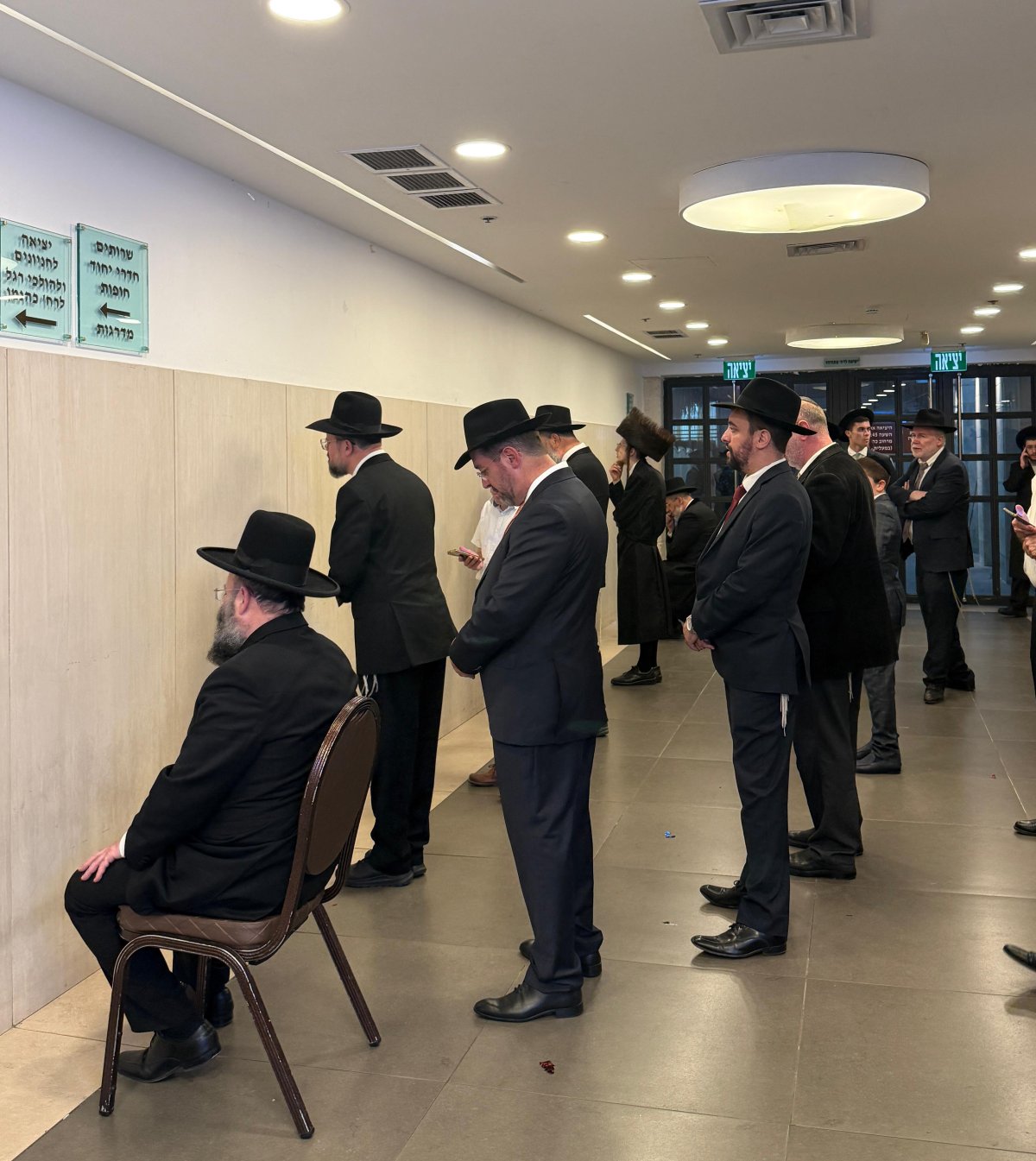 באדיבות המצלם