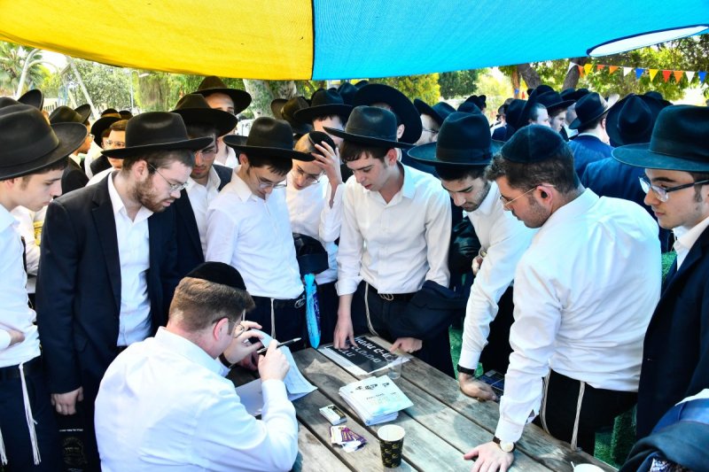 שוקי לרר