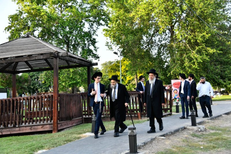 שוקי לרר