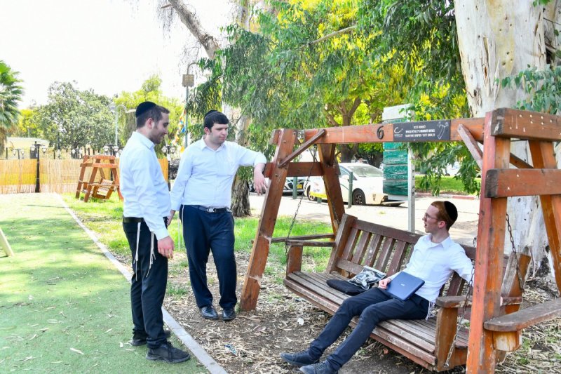 שוקי לרר