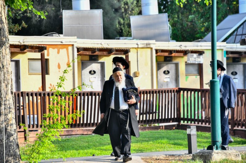שוקי לרר