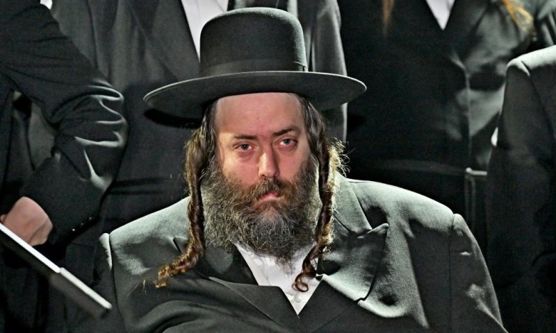 בראשות בן האדמו"ר מגור: קהילות החסידים במחאת ענק בכלא 10