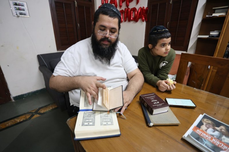 מרדכי לובעצקי