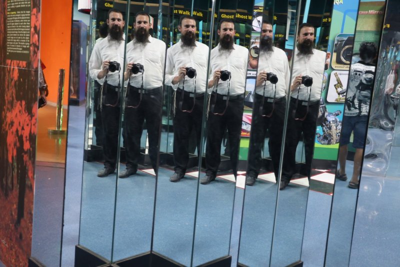 מרדכי לובעצקי