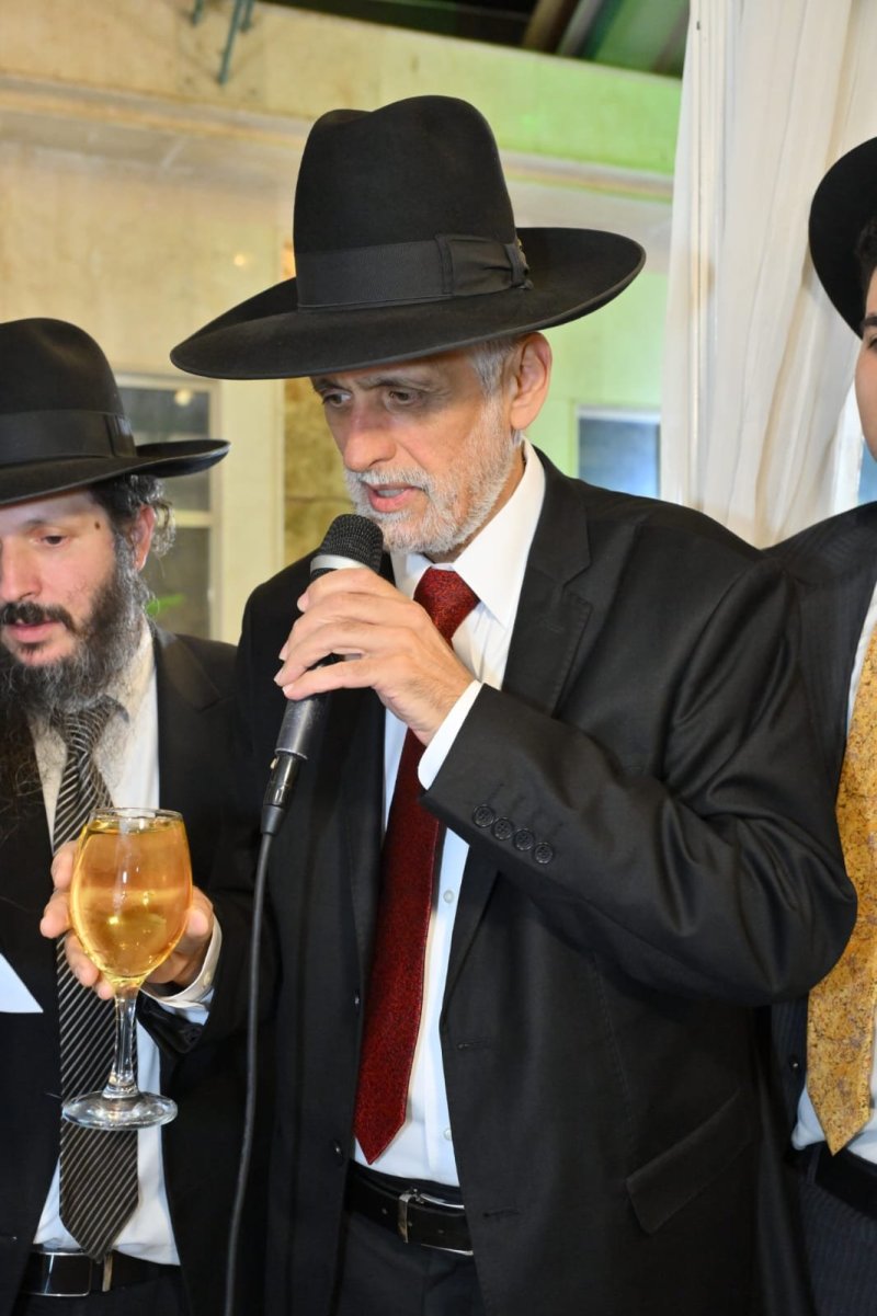 עזריאל משה