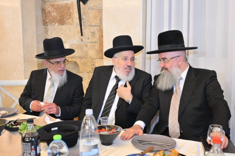 עזריאל משה