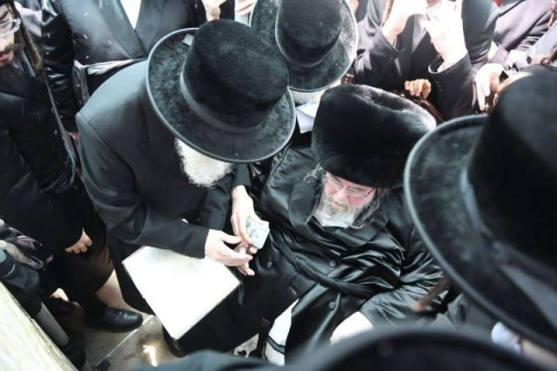 אנשיל בעק וא.מ.ש