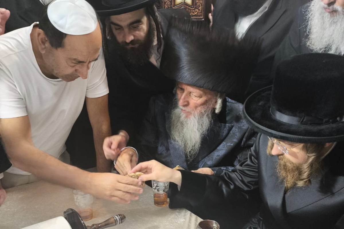 באדיבות המצלם