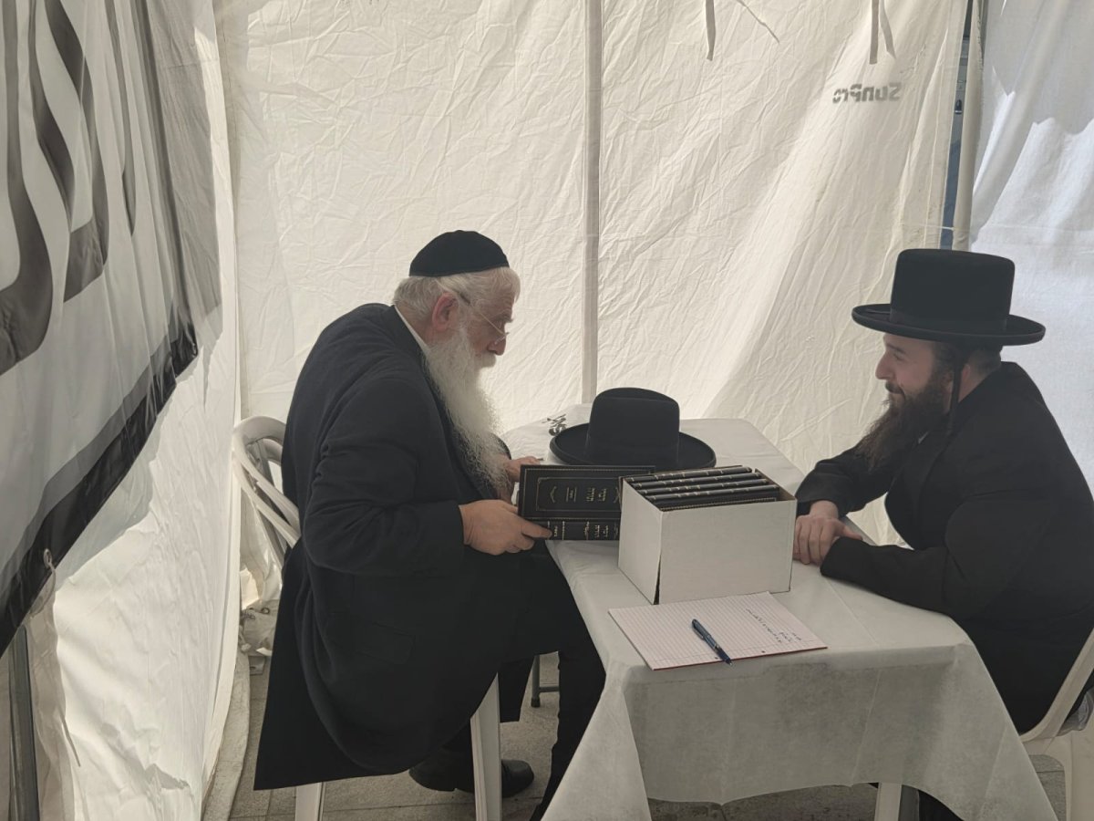 באדיבות המצלם