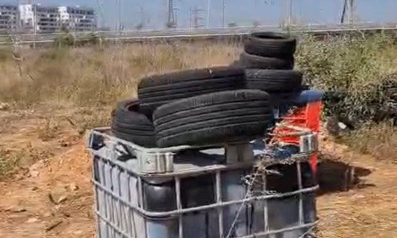 נועדו להבערה בהפגנת קפלן: מצבור צמיגים אותר על ידי המשטרה סמוך לבני ברק