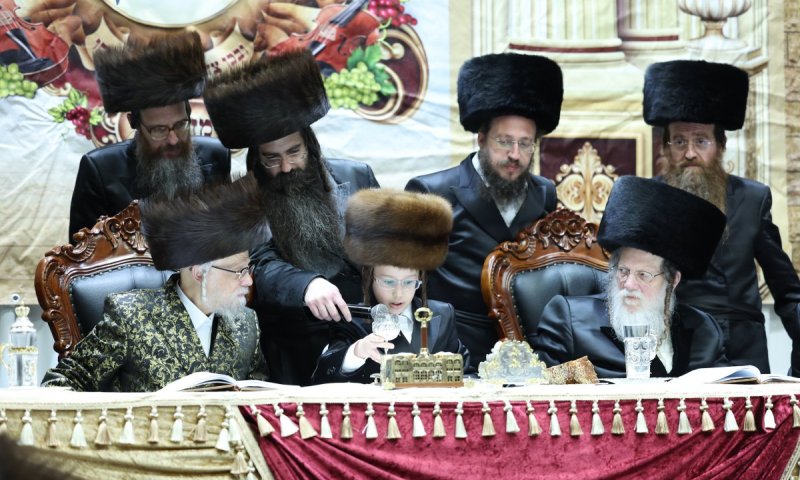 הבנש"ק מסערט ויז'ניץ ומודז'יץ חגג בר מצווה
