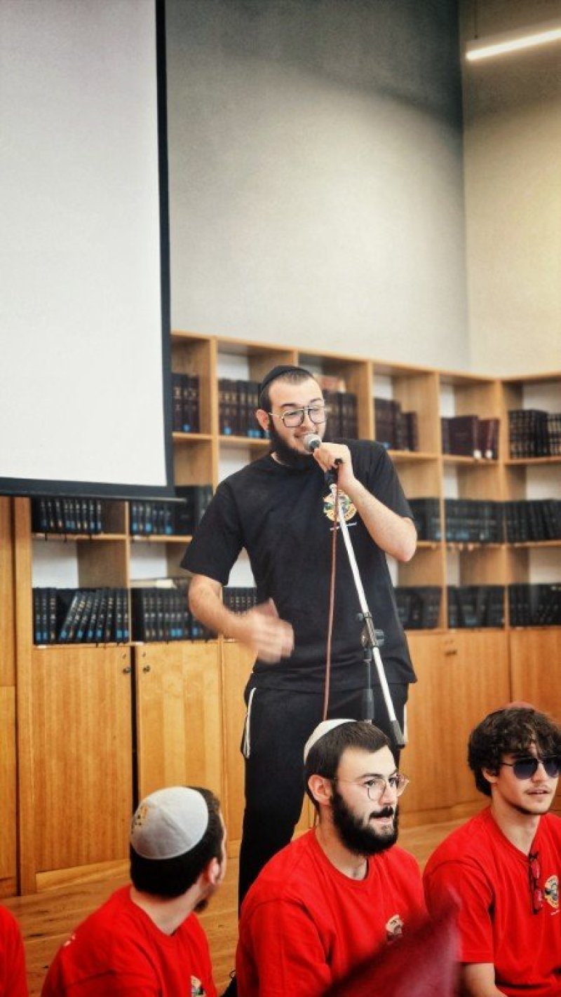 מענדי טורקוב ולוי נאזרוב